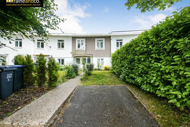 Hazel Grove, Hatfield 3 bed terraced house for sale