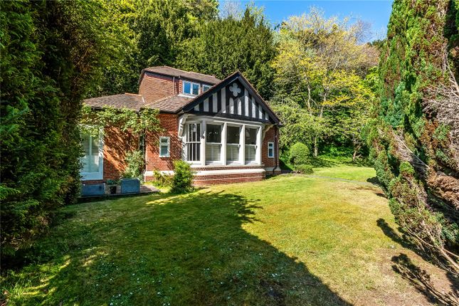 Reigate Hill, Reigate, Surrey, RH2 2 bed detached house for sale