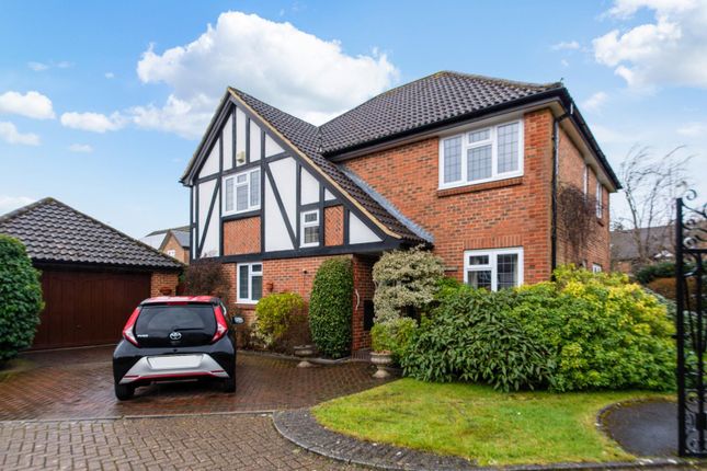 Saxons, Tadworth KT20 4 bed detached house for sale