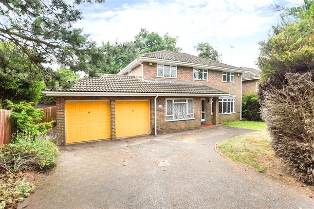 Pirbright Road, Hampshire GU14 5 bed detached house for sale
