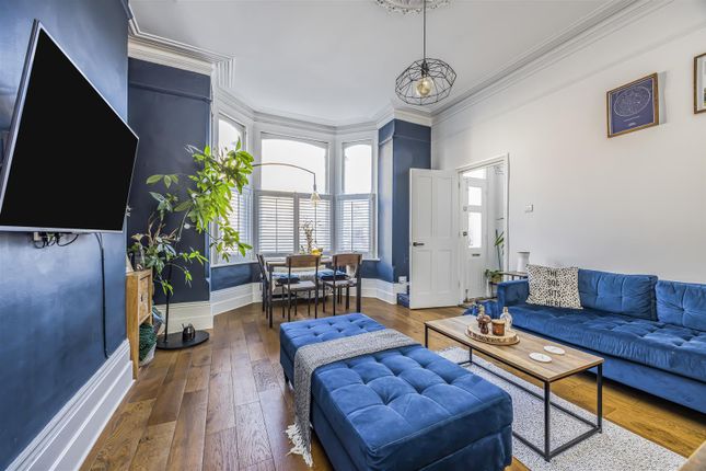 Whitwell Road, Portsmouth PO4 2 bed apartment for sale