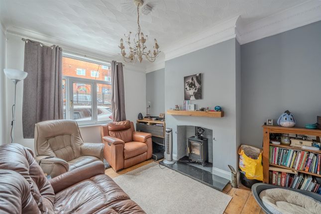 Woodview Terrace, Pontypool NP4 2 bed terraced house for sale