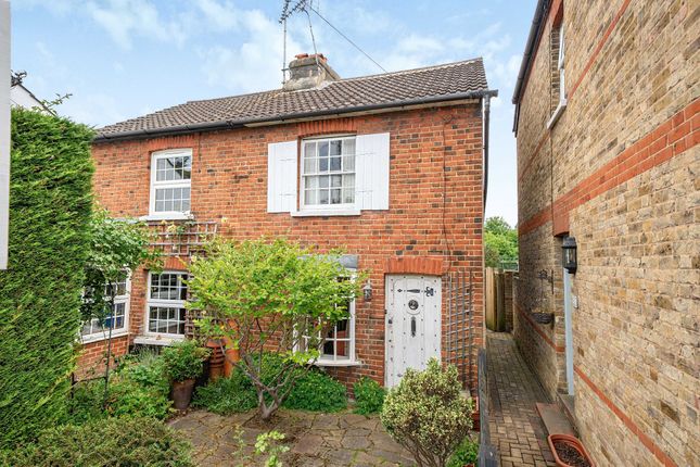 31 Church Road, Epsom KT17 2 bed house for sale