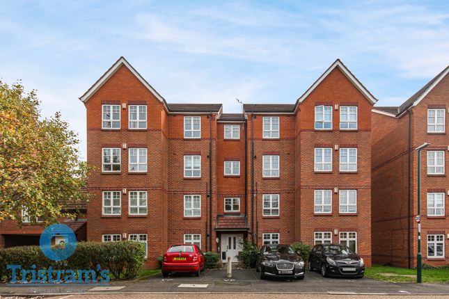 2 bedroom ground floor flat for sale
