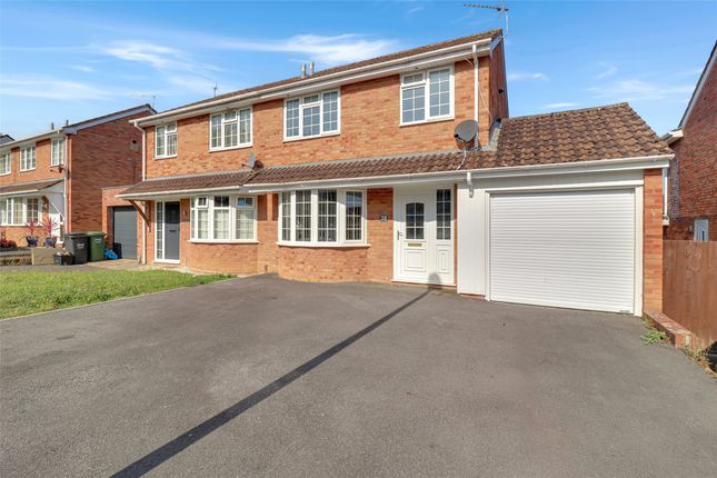 Merrythorn Road, Fremington... 3 bed semi