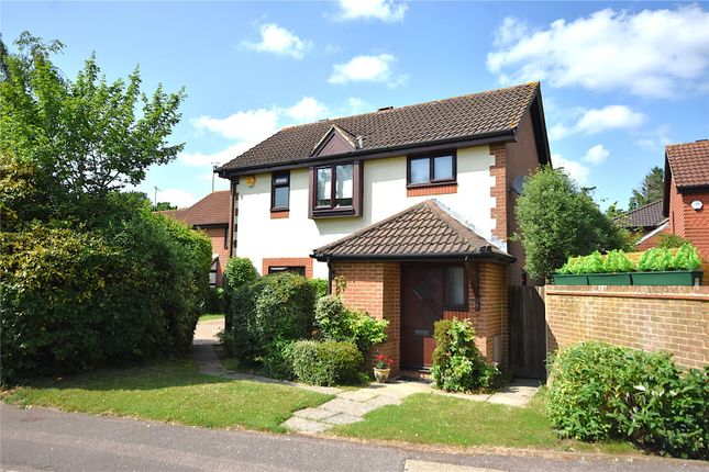 Horley, Surrey, RH6 3 bed detached house for sale