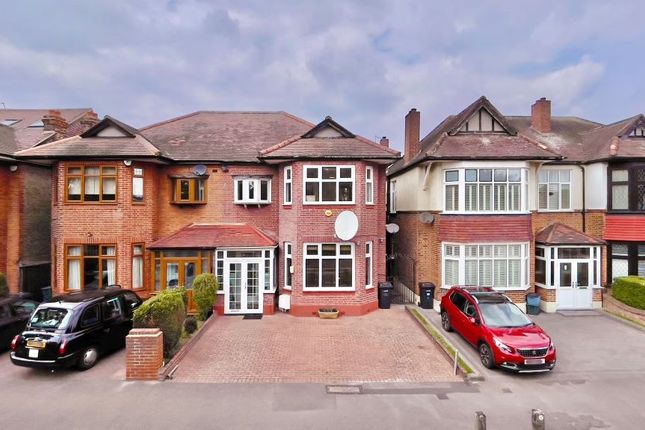 ALDERSBROOK E11 4 bed house for sale