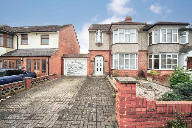 St. Margarets Avenue, Luton... 3 bed semi