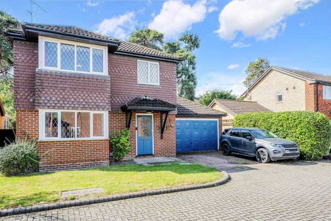 Ash Close, Lingfield RH7 4 bed detached house for sale