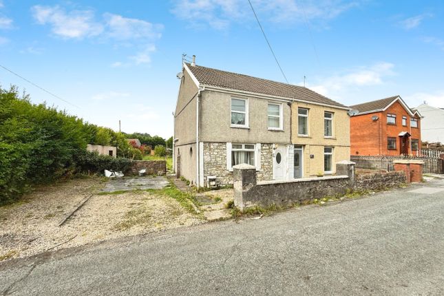 Tyn Y Bonau Road, Pontarddulais... 2 bed semi