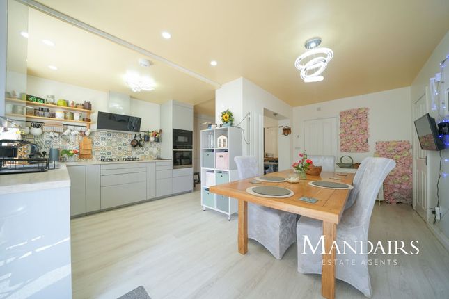 5 bed semi-detached house