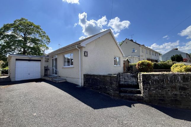 Union Road East, Abergavenny, NP7 2 bed detached bungalow for sale