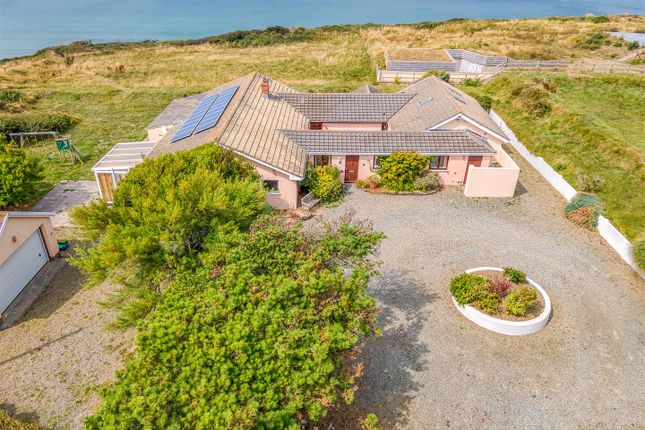Broad Haven, Haverfordwest 6 bed detached house for sale