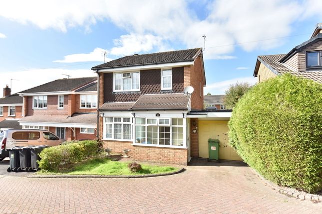 Edale Close, Kingswinford DY6 3 bed detached house for sale