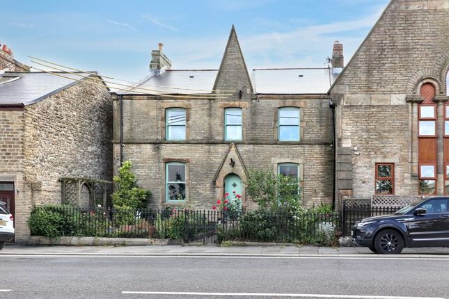 4 bed property