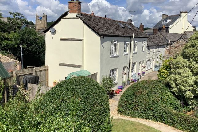 East Street, Okehampton EX20 3 bed end of terrace house for sale