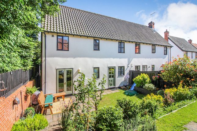 The Street, Brockdish, Diss 3 bed semi