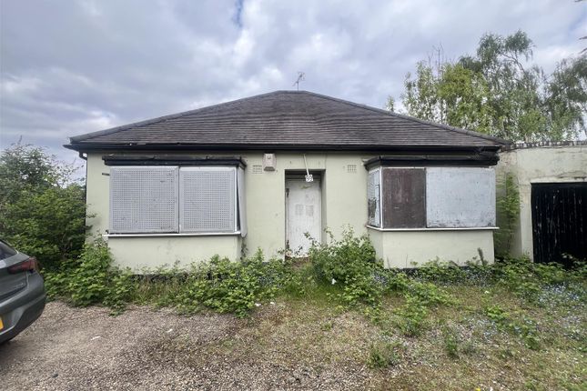 2 bed detached bungalow