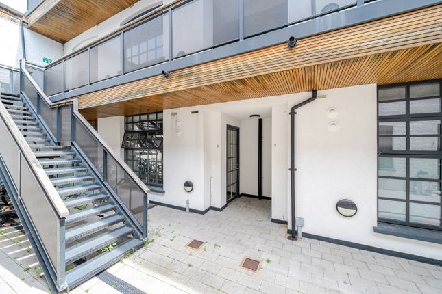 Woodrow, London 2 bed apartment for sale