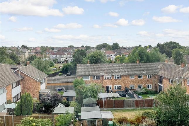 2 bedroom maisonette for sale