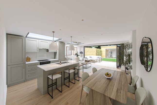 3 bedroom flat for sale