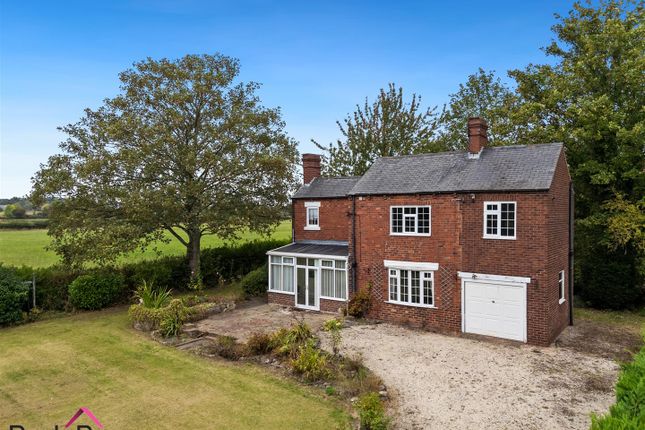 Betteras Hill Road, Hillam, Leeds 3 bed detached house for sale