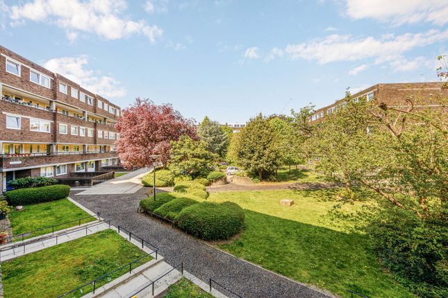 Otho Court, Brentford Dock 2 bed apartment for sale