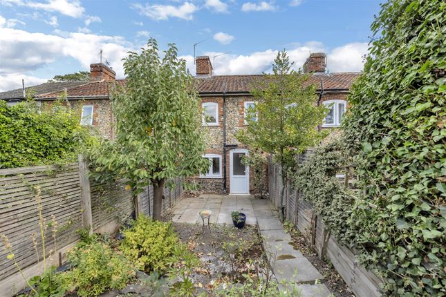 Sicklesmere Road, Bury St. Edmunds 2 bed terraced house for sale