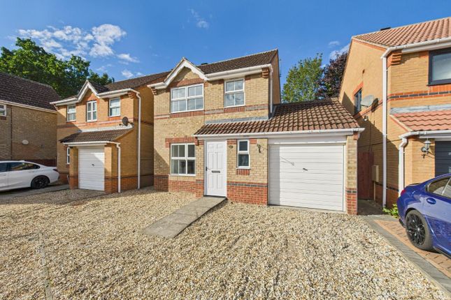 Blackberry Close, South Hykeham, Lincoln 3 bed detached house for sale