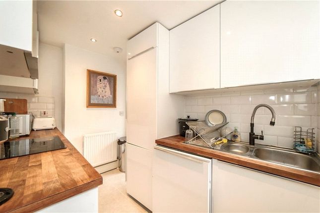 Denmark Road, London, SE5 2 bed apartment for sale