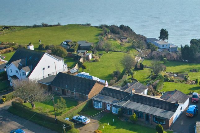 Old Dover Road, Folkestone, CT18 2 bed bungalow for sale