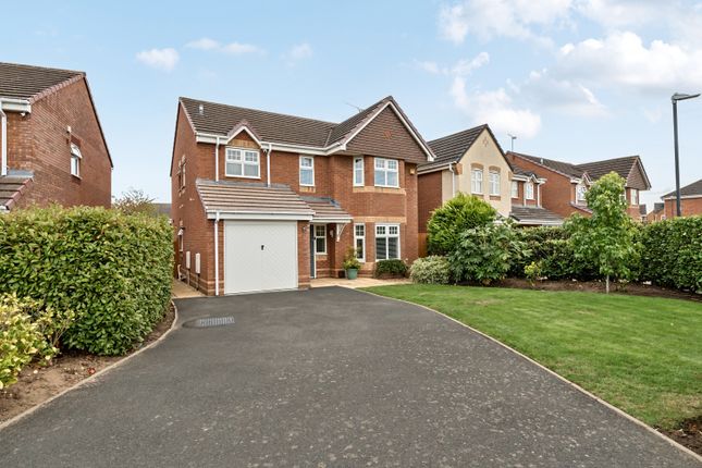 DONALBAIN CLOSE, WARWICK CV34 4 bed detached house for sale
