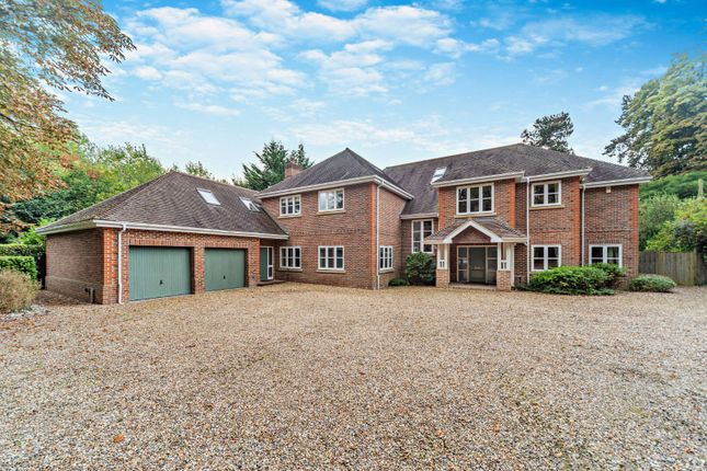 8 bedroom detached house for sale