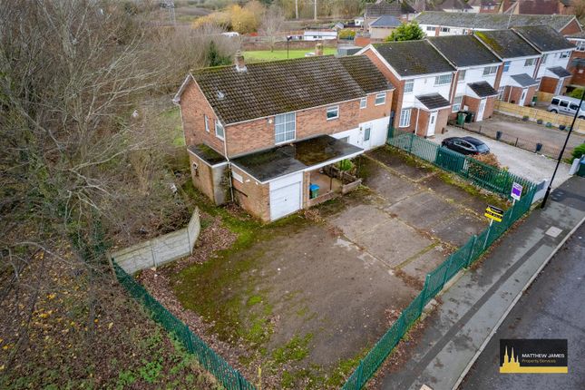 The Barley Lea, Stoke Aldermoor... 8 bed detached house for sale