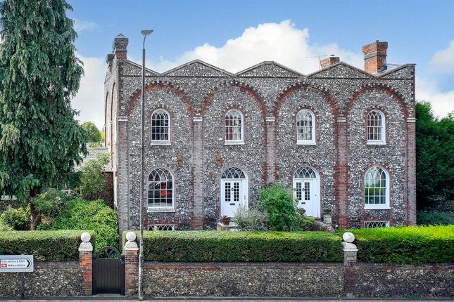4 bedroom semi-detached house for sale