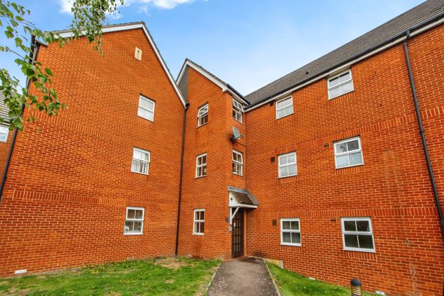 2 bedroom ground floor flat for sale