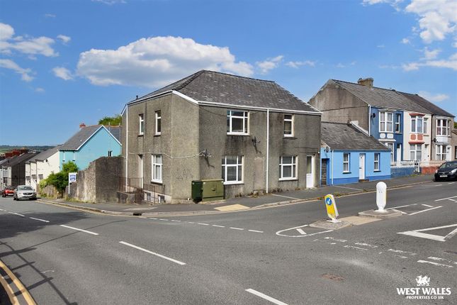 High Street, Pembroke Dock 2 bed apartment for sale