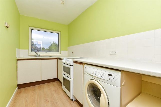 Abbotsleigh Close, Sutton, Surrey 1 bed apartment for sale
