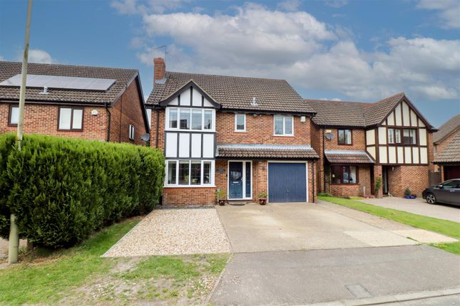 Saddleback Way, Fleet GU51 4 bed detached house for sale