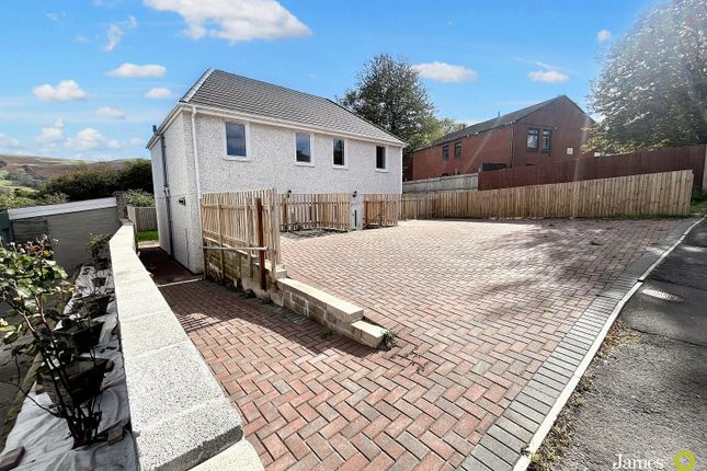 Garth Avenue, Pontypridd CF37 2 bed semi