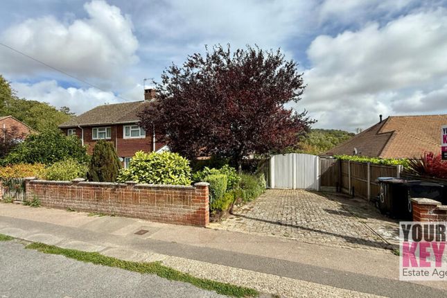 Chilton Way, River, Dover, Kent CT17 0QA 3 bed semi