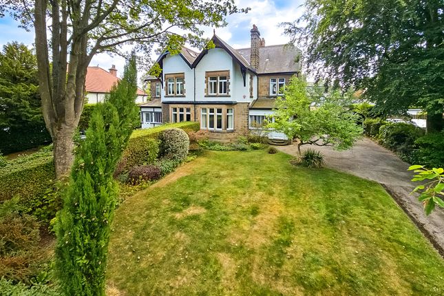 6 bedroom semi-detached house for sale