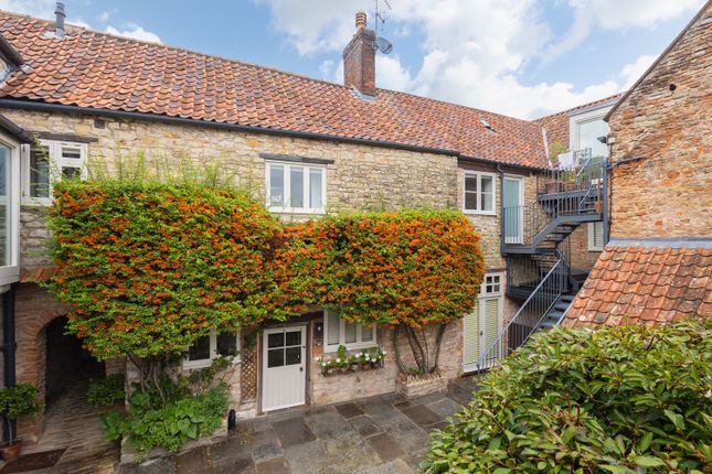 The Courtyard, Union Street 2 bed terraced house for sale