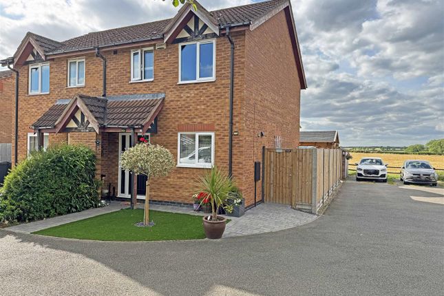 Plover Road, Essendine, Stamford 3 bed semi