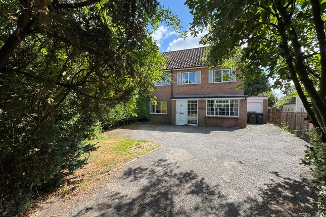 Clows Top, Kidderminster, DY14 9HW 5 bed semi