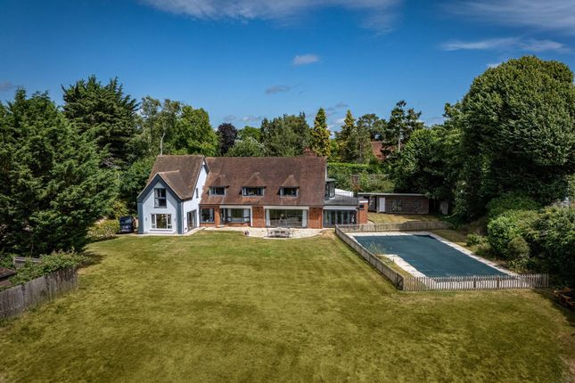 Alleyns Lane, Cookham Dean... 5 bed detached house for sale
