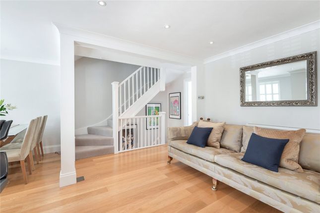Coltsfoot Close, Reading RG7 3 bed semi