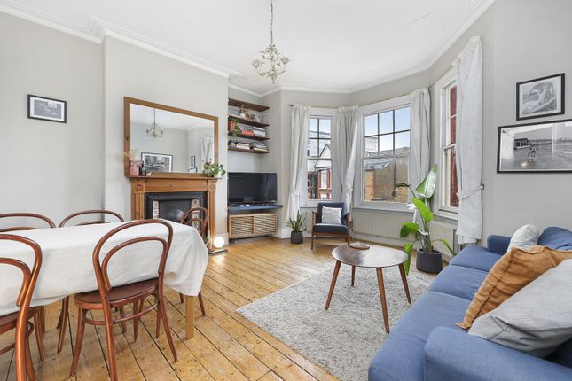 Chardmore Road, London N16 3 bed apartment for sale