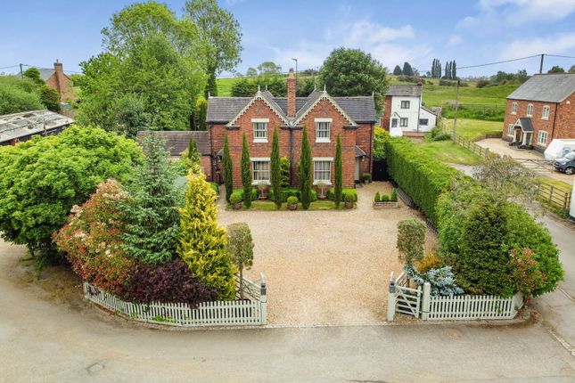The Locks, Rugby CV21 6 bed detached house for sale
