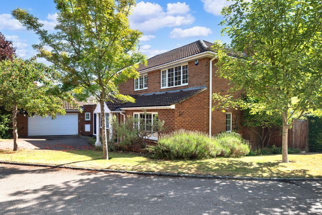 Royse Grove, Royston SG8 5 bed detached house for sale